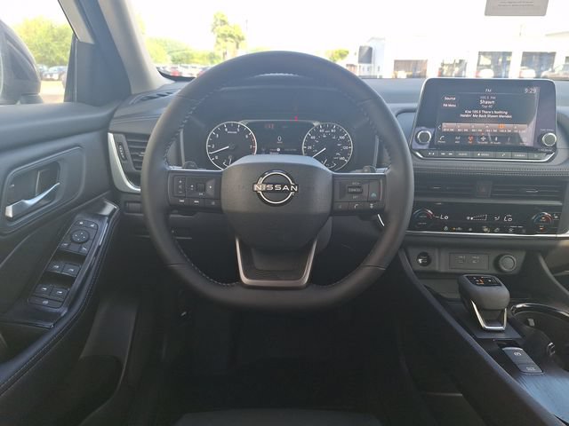 Used 2026 Nissan Rogue Dark Armor AWD/4WD image 13