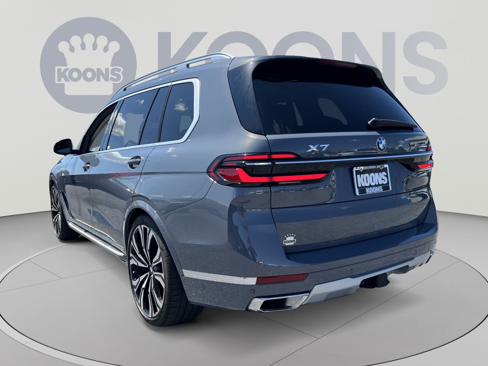 Used 2023 BMW X7 xDrive40i w/ Executive Package AWD/4WD image 4
