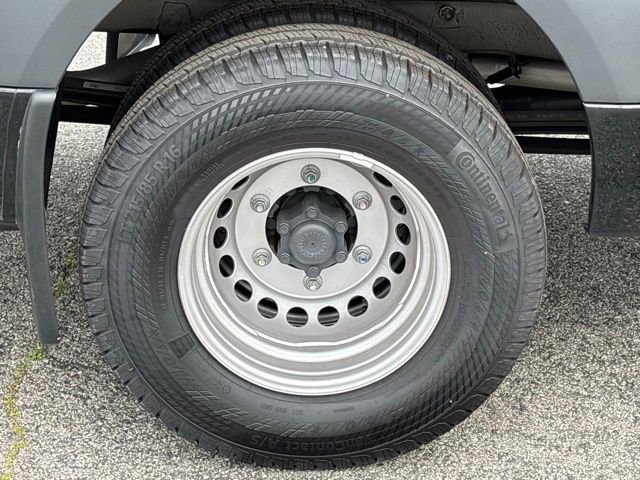 Used 2024 Mercedes-Benz Sprinter 3500 image 33