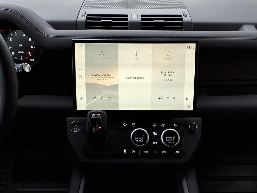 New 2026 Land Rover Defender 110 S AWD/4WD image 17