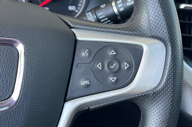 Used 2023 GMC Acadia SLE w/ Driver Convenience Package FWD image 35