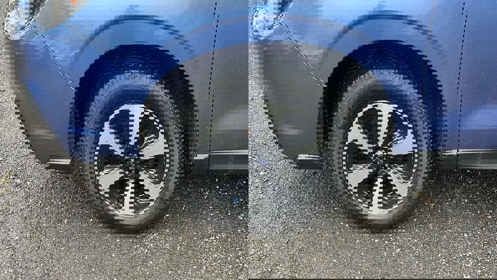 Used 2018 Subaru Forester 2.5i Premium w/ All-Weather Package image 6