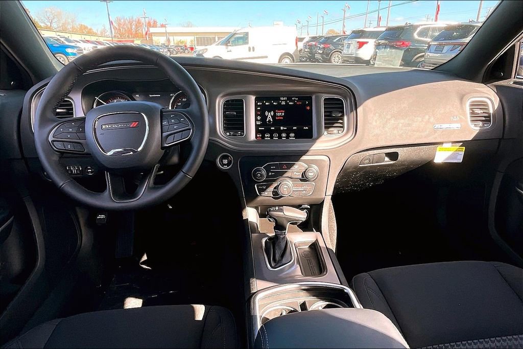 New 2023 Dodge Charger SXT image 5