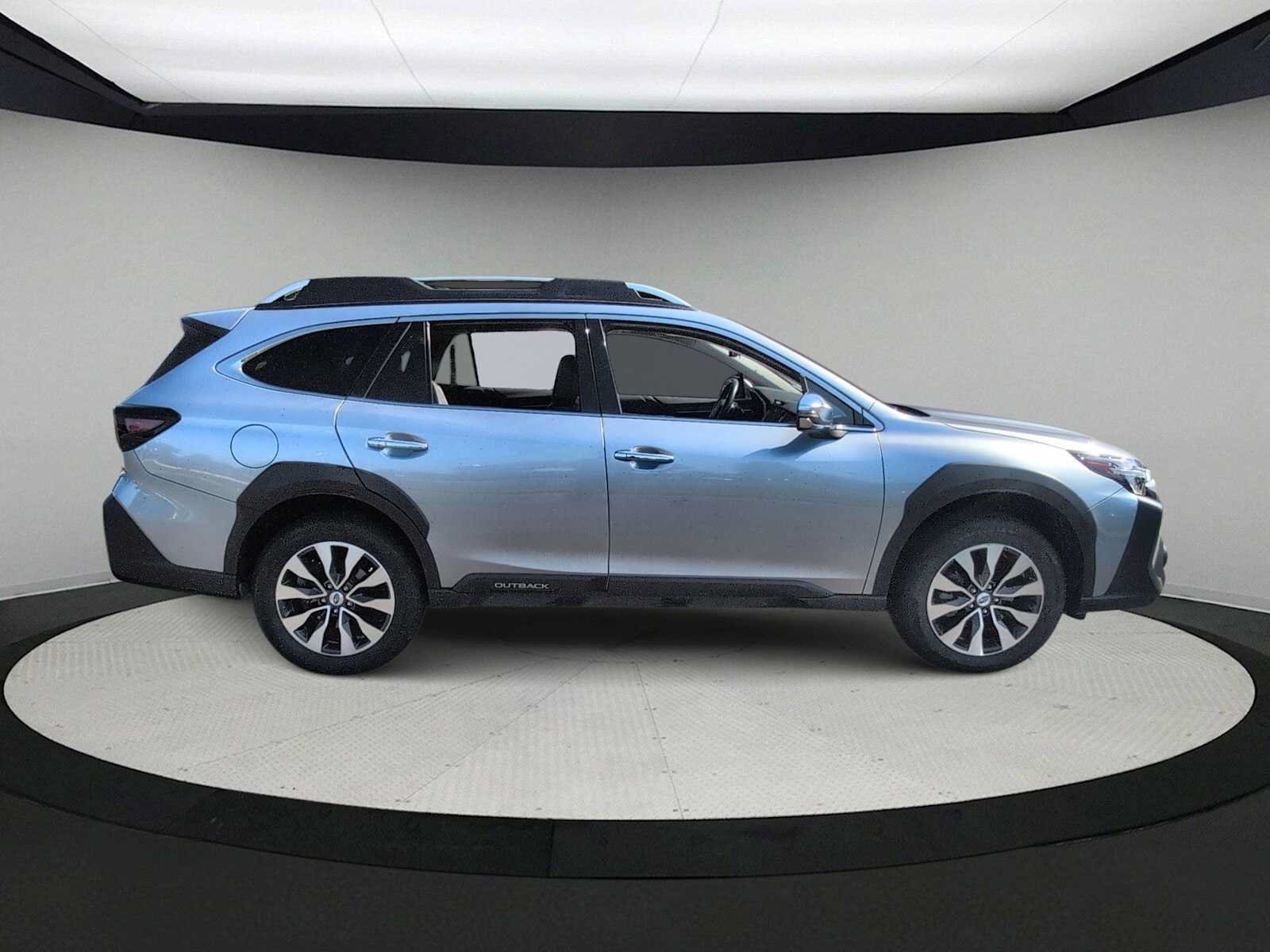 Certified 2024 Subaru Outback Touring XT AWD/4WD image 9