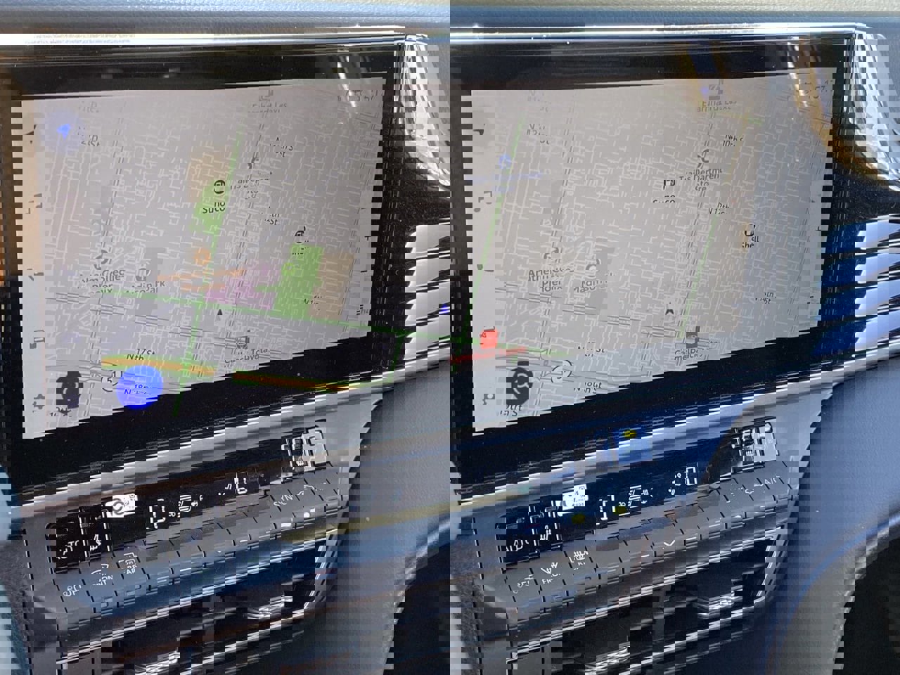 Used 2025 Toyota Camry XSE image 9