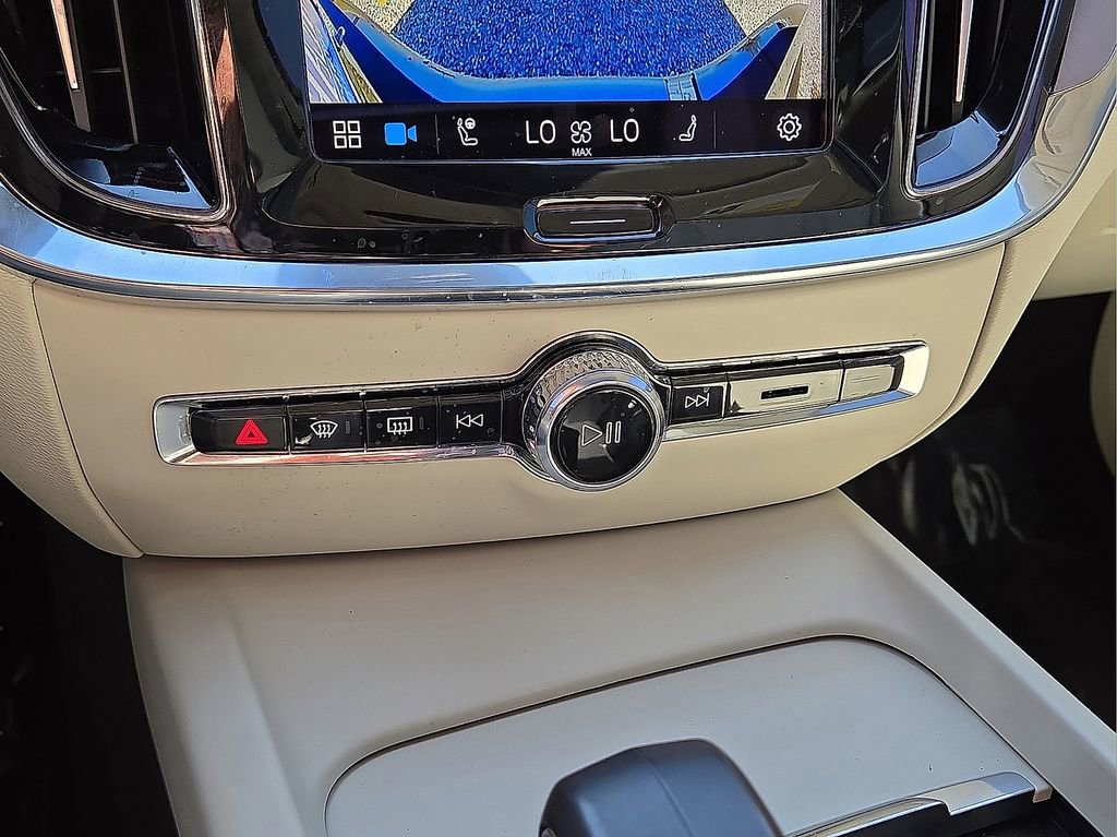 Used 2024 Volvo S60 B5 Core w/ Climate Package image 29