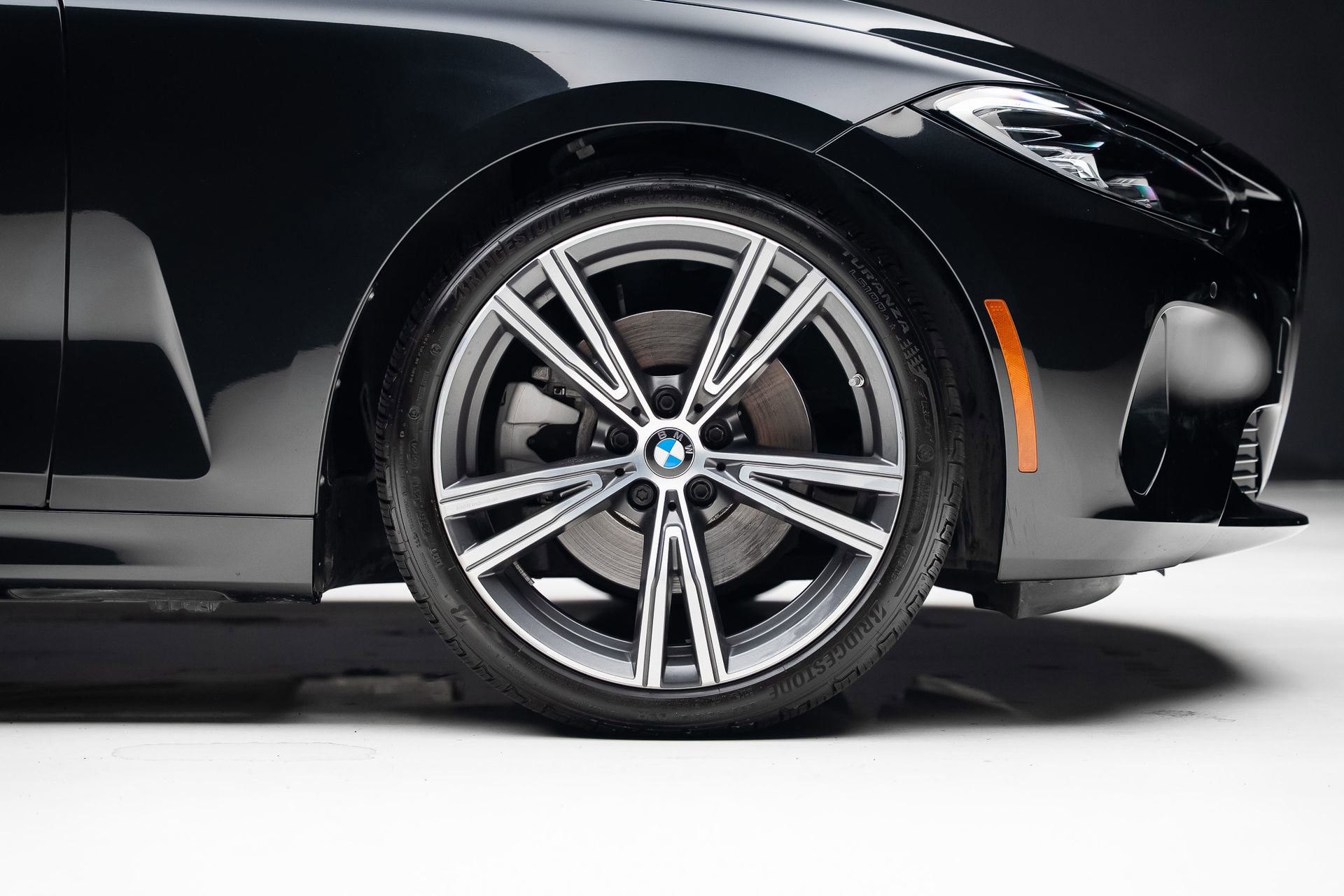 Used 2024 BMW 430i Coupe w/ Convenience Package image 39