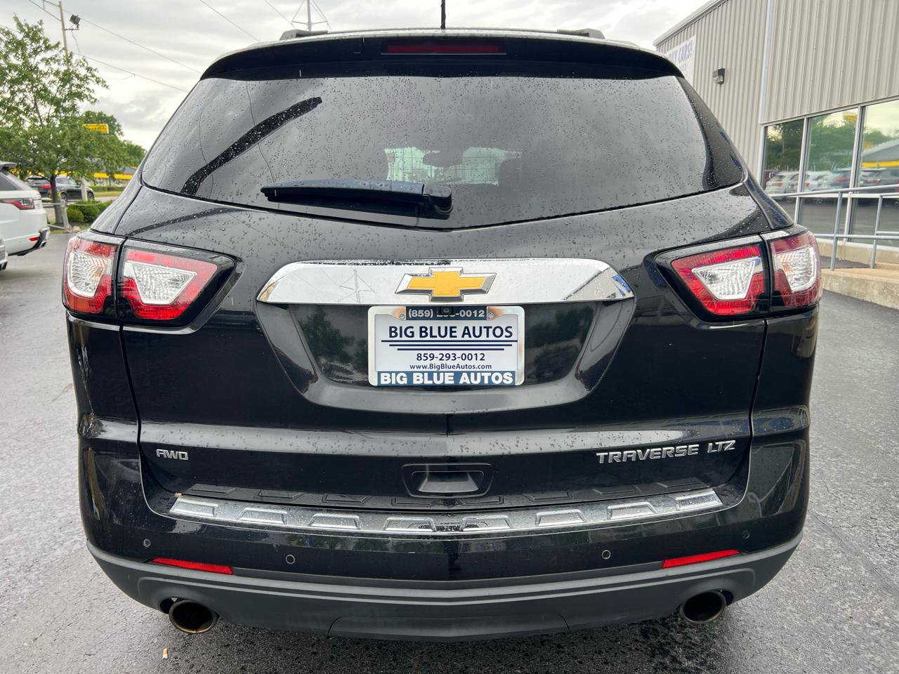 Used 2015 Chevrolet Traverse LTZ w/ LPO, 'HIT The Road' Package AWD/4WD image 4