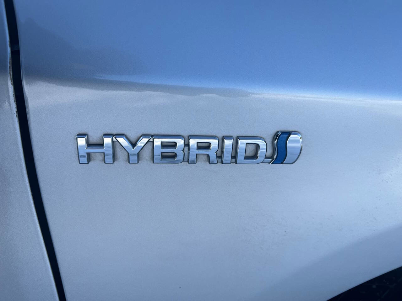 Used 2015 Toyota Prius Four w/ Deluxe Solar Roof Package image 34