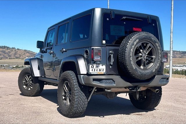 Used 2016 Jeep Wrangler Unlimited Sahara image 4