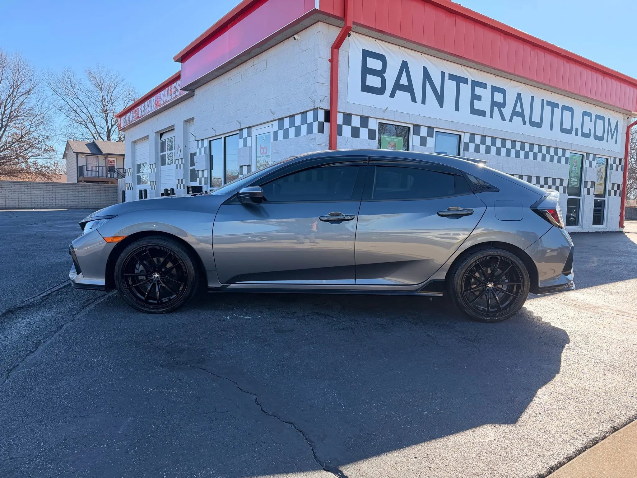 Used 2020 Honda Civic Sport image 2