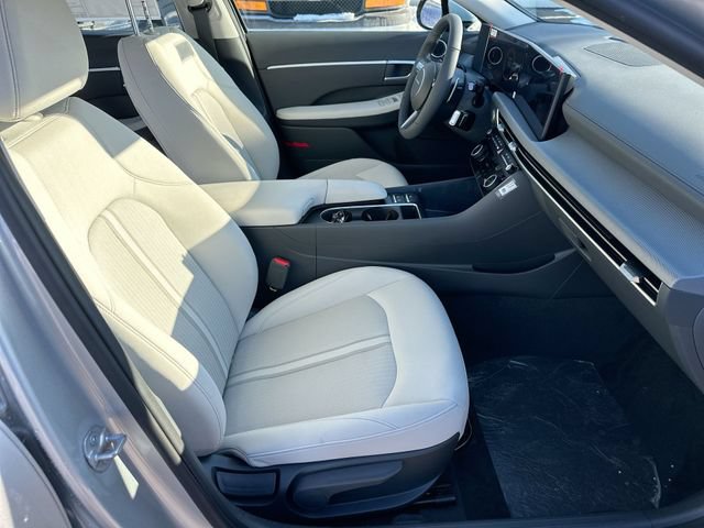 New 2026 Hyundai Sonata SEL FWD image 26