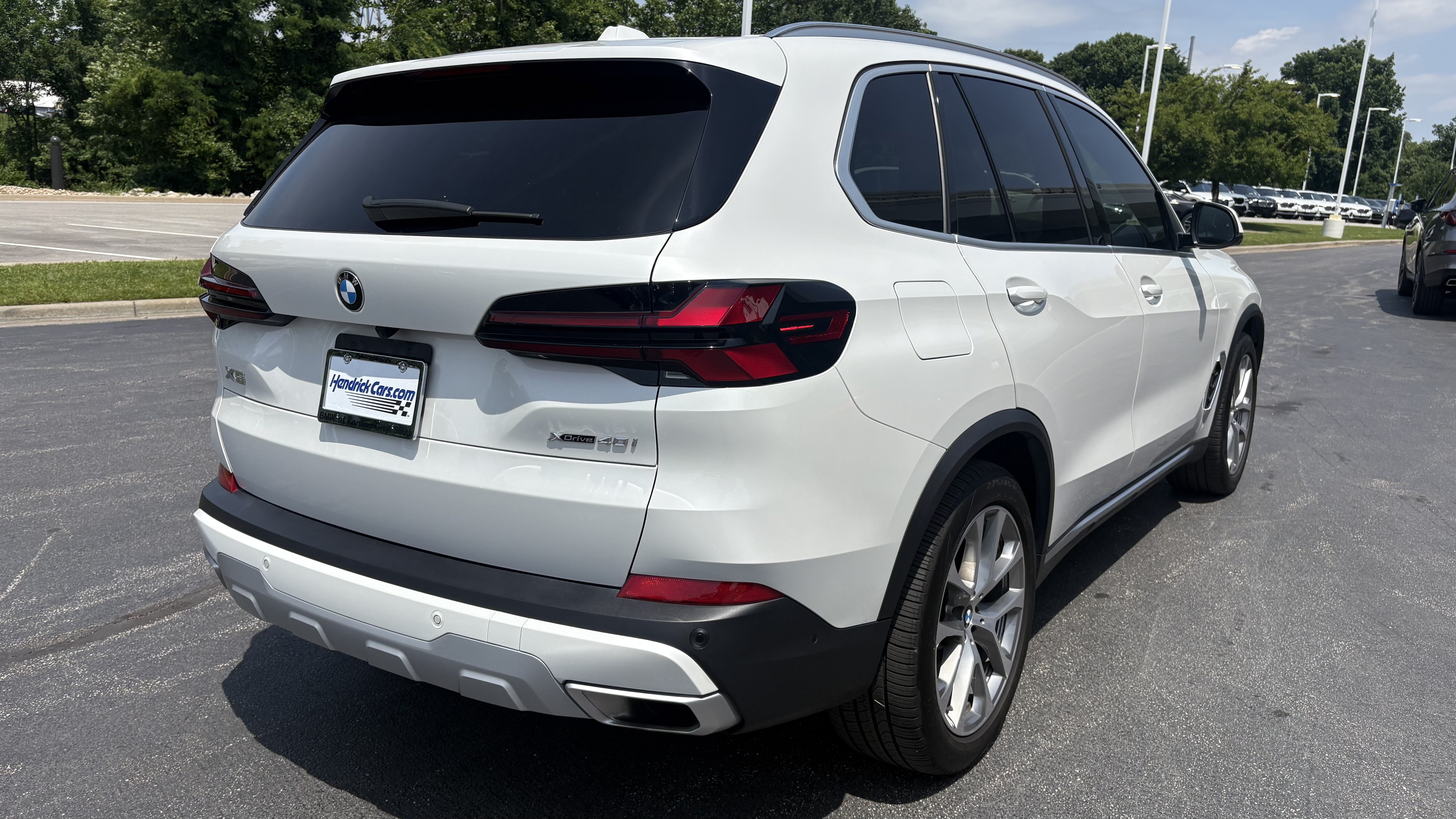 Certified 2025 BMW X5 xDrive40i w/ Premium Package AWD/4WD image 12