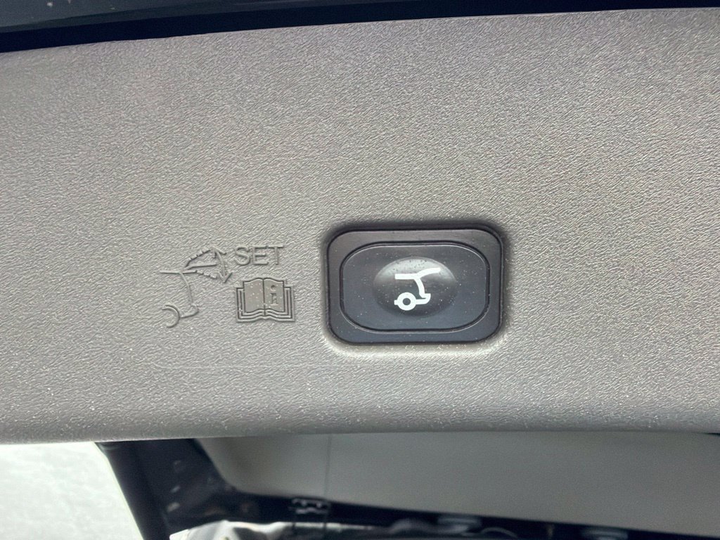 Certified 2024 Lincoln Nautilus Black Label AWD/4WD image 18