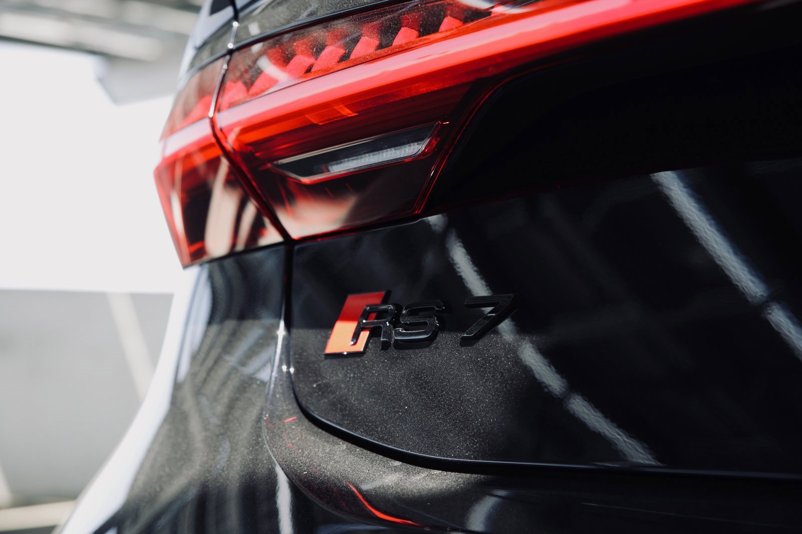 Used 2024 Audi RS 7 Performance w/ Bronze Edition image 7