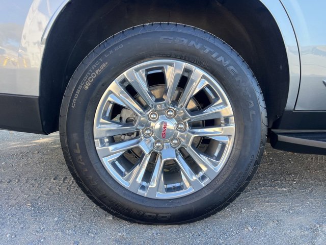 Used 2025 GMC Yukon Denali image 4