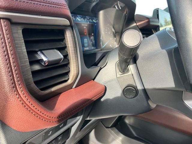 Used 2024 Ford Expedition Limited image 15