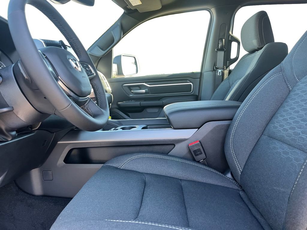 New 2026 RAM 1500 4x4 Crew Cab image 19