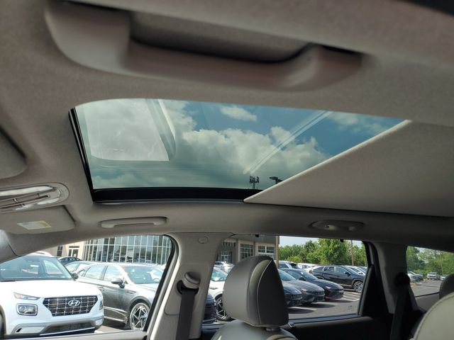 Used 2020 Hyundai Santa Fe Limited FWD image 19