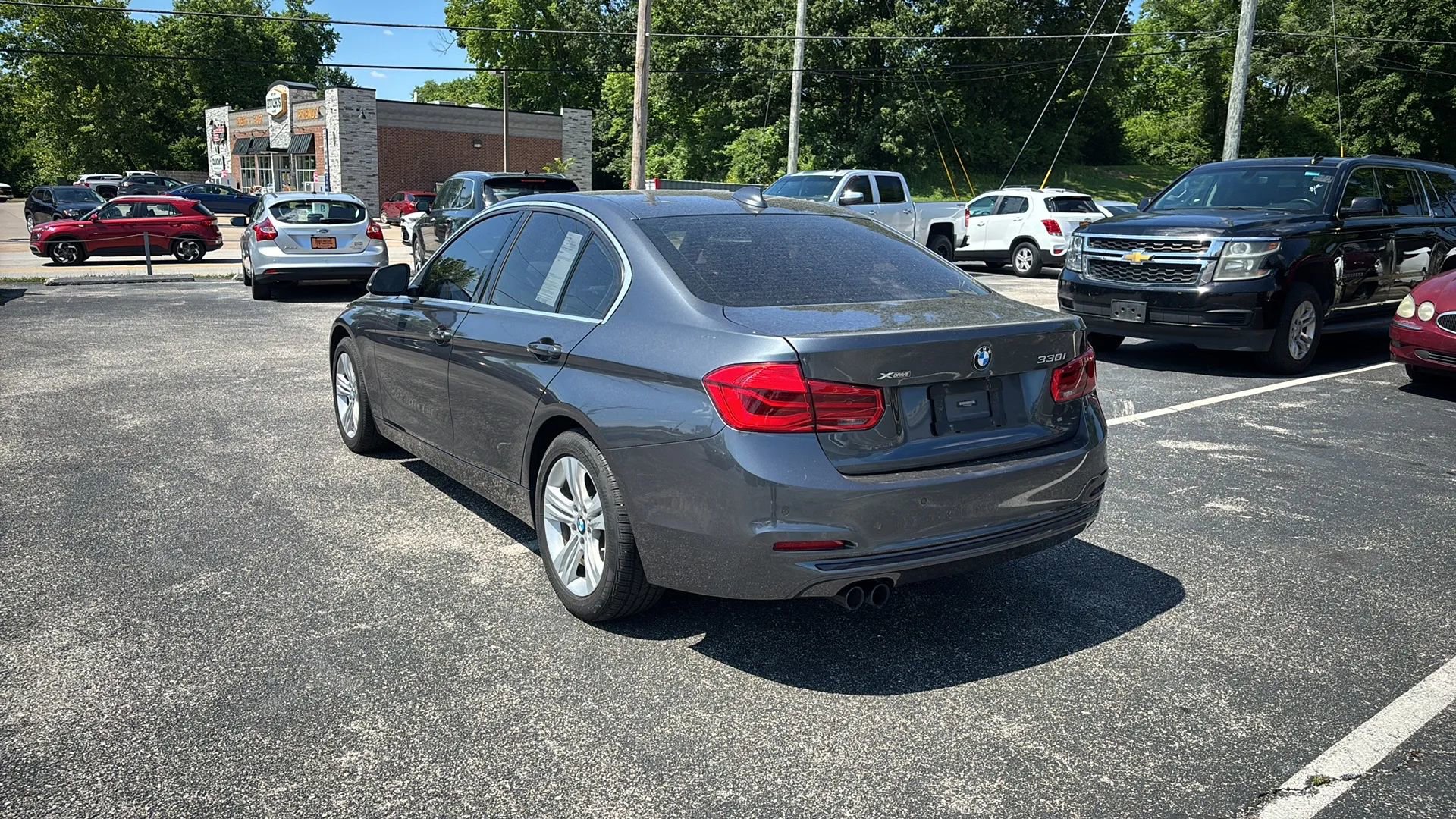 Used 2017 BMW 330i xDrive Sedan AWD/4WD image 3