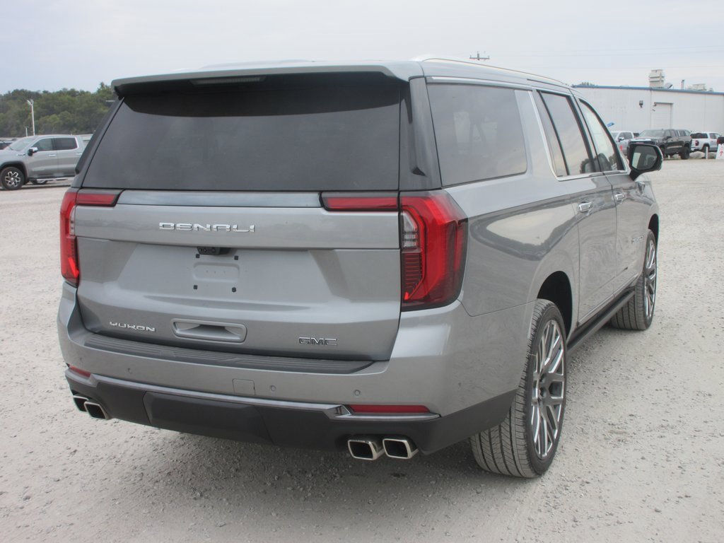 New 2026 GMC Yukon XL Denali Ultimate image 4