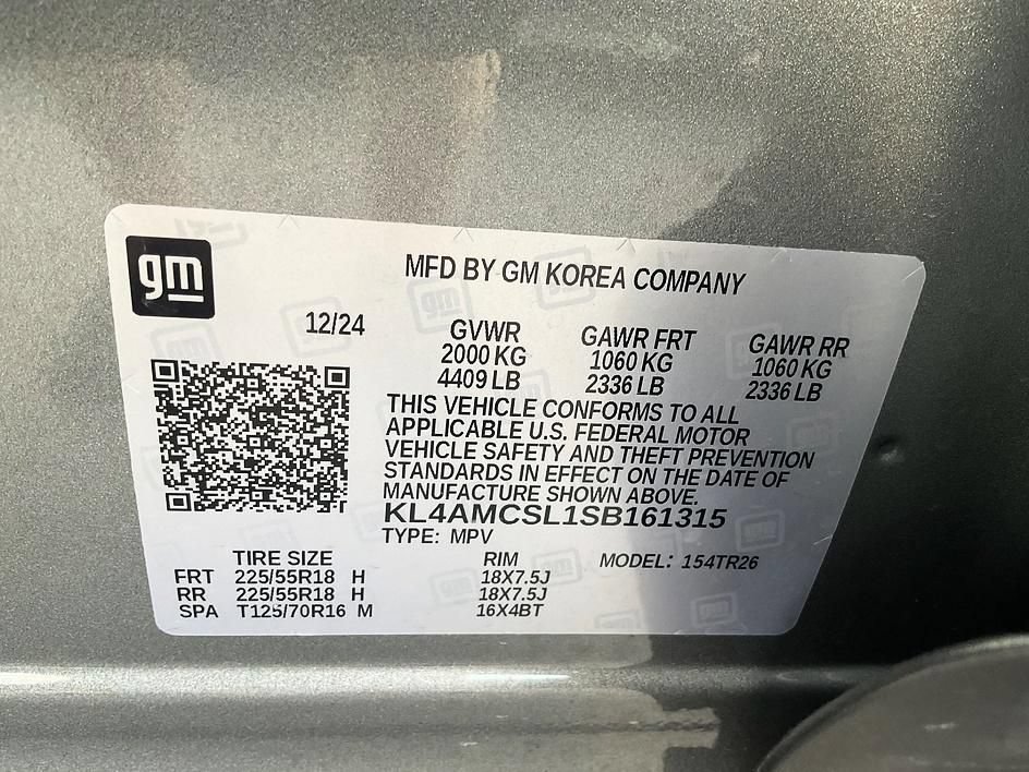 Used 2025 Buick Encore GX Preferred AWD/4WD image 32