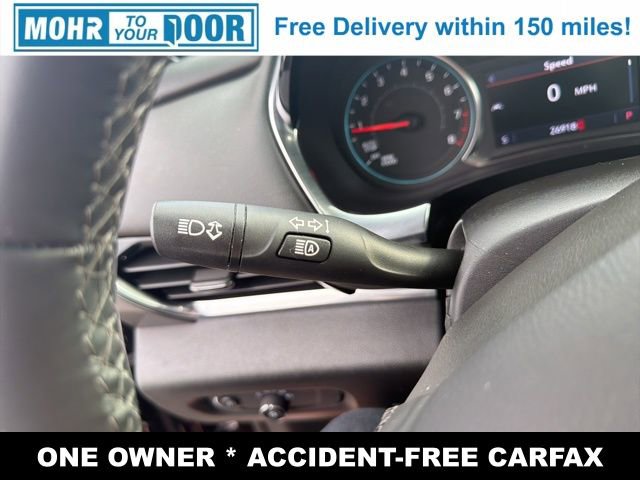 Used 2023 Chevrolet Traverse LT image 17