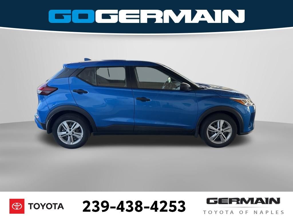 Used 2023 Nissan Kicks S image 10