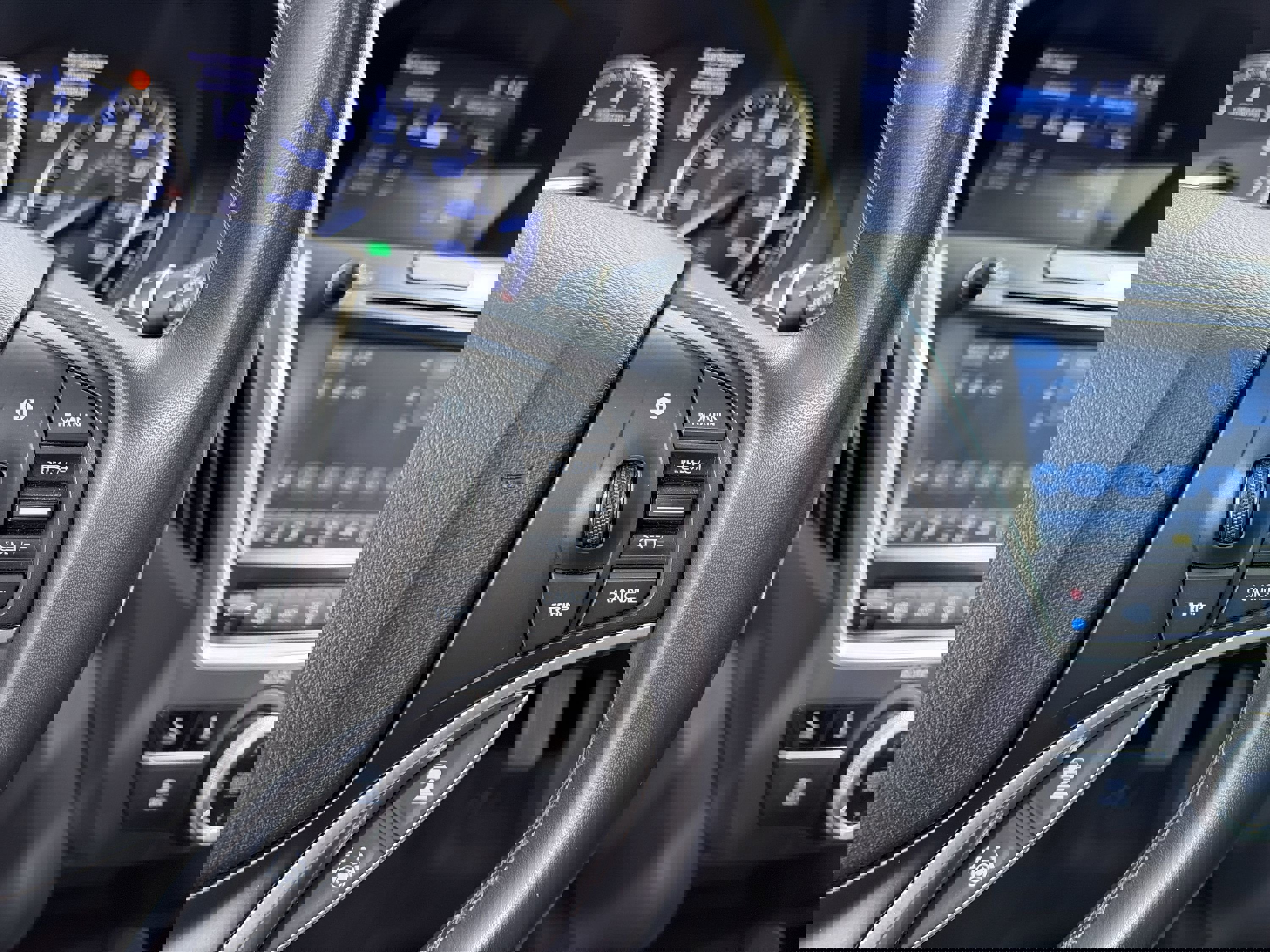 Used 2020 Acura MDX FWD image 15