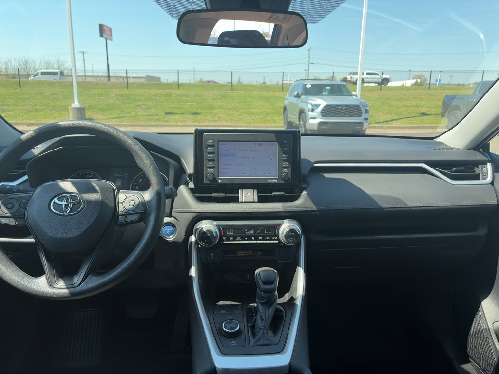 Used 2022 Toyota RAV4 XLE image 13