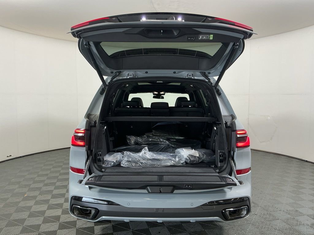 New 2026 BMW X7 xDrive40i AWD/4WD image 10