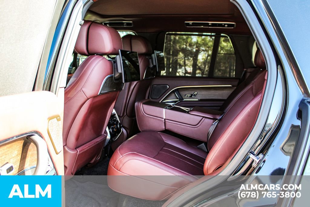 Used 2025 Land Rover Range Rover Autobiography image 14