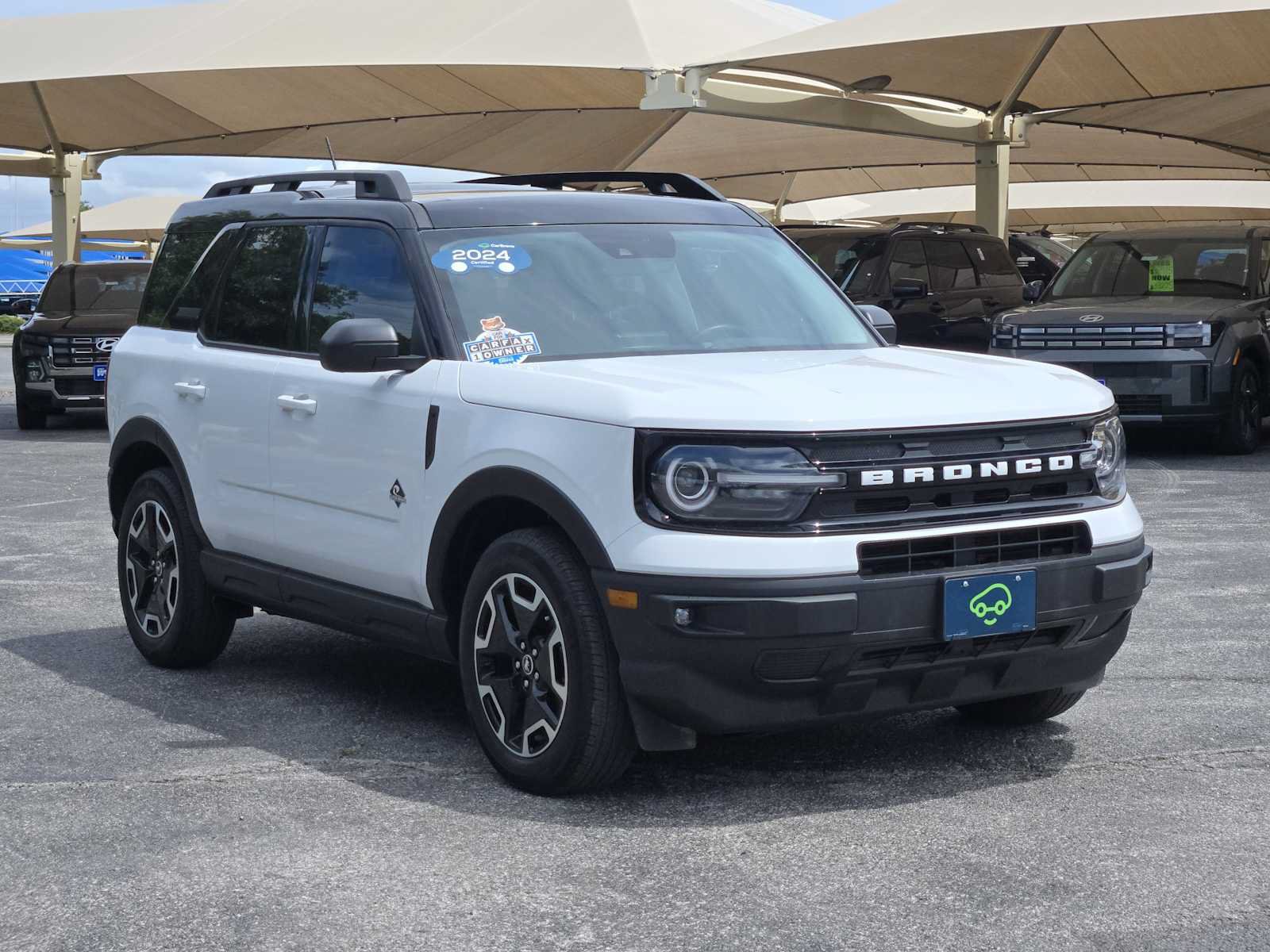Used 2024 Ford Bronco Sport Outer Banks w/ Tech Package AWD/4WD image 3