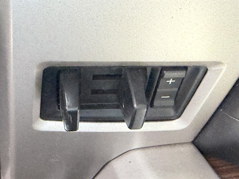 Used 2015 Ford F150 Lariat AWD/4WD image 34