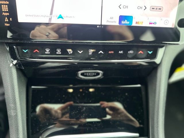 New 2026 Jeep Grand Cherokee Altitude image 21