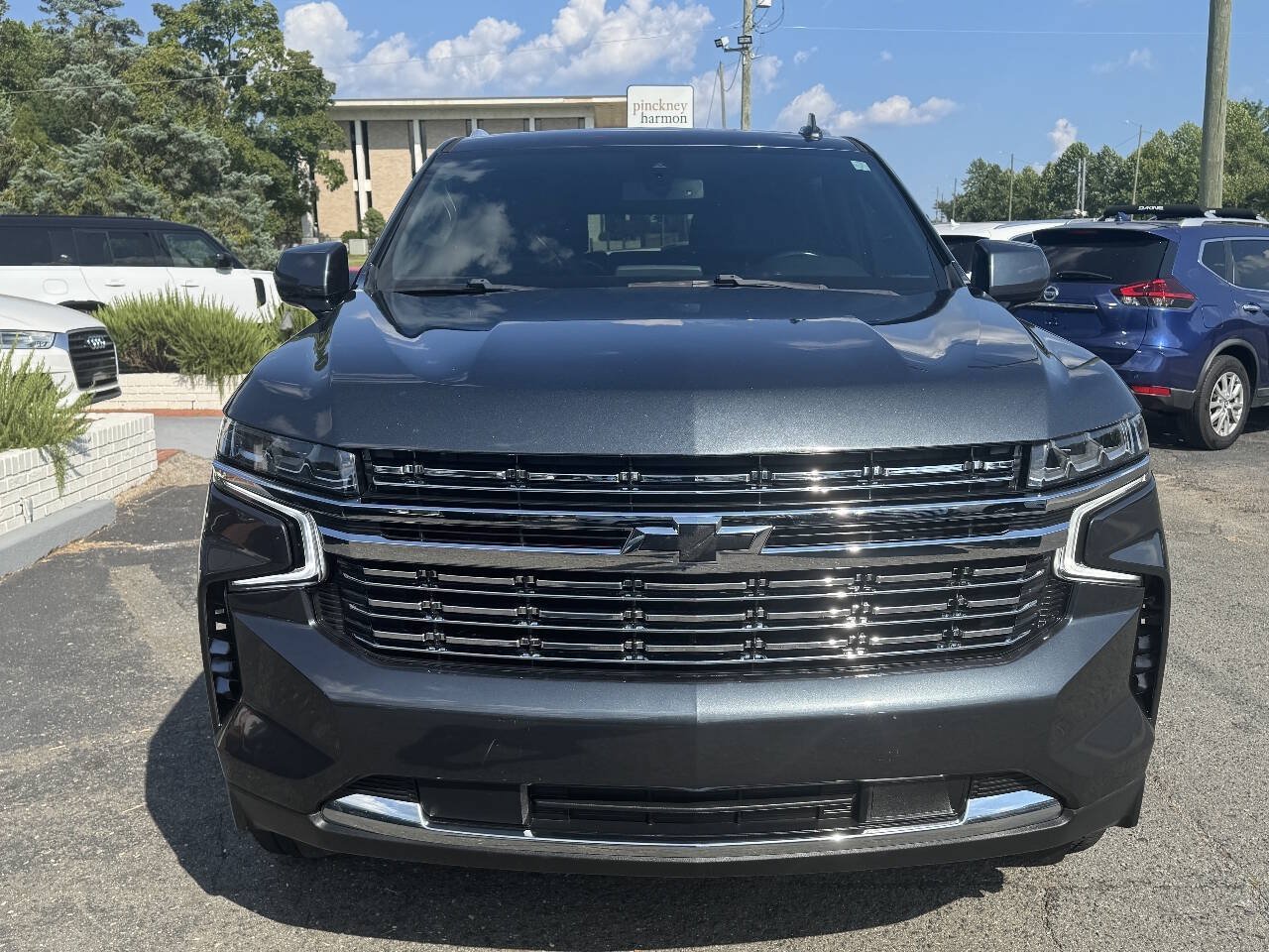 Used 2021 Chevrolet Suburban LT w/ Rear Media and Nav Package AWD/4WD image 3