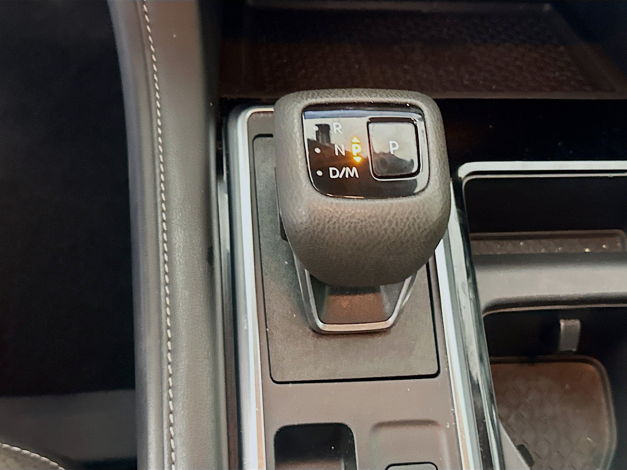 Used 2023 Nissan Pathfinder SL FWD image 25