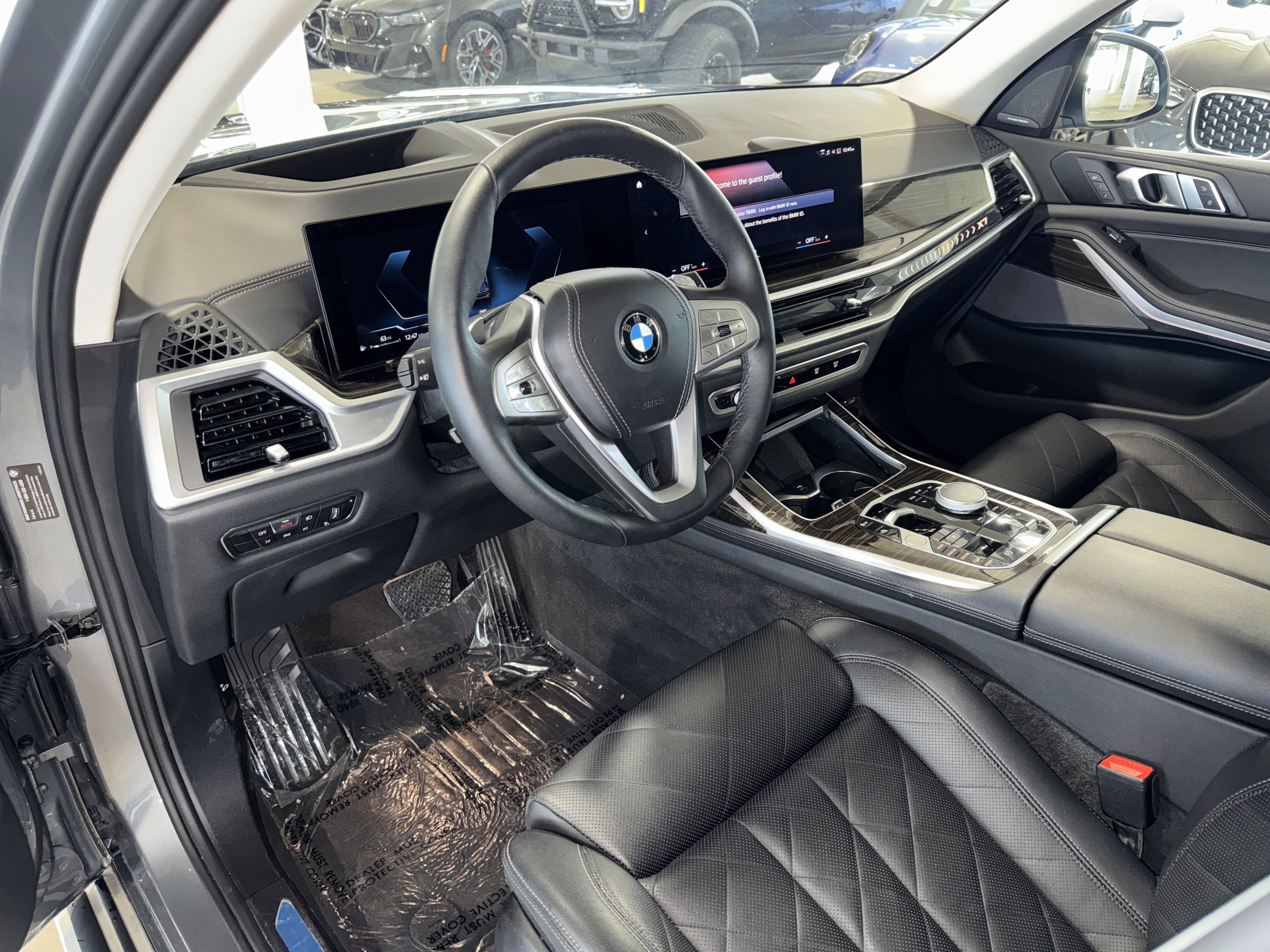 Used 2023 BMW X7 xDrive40i w/ Premium Package image 21