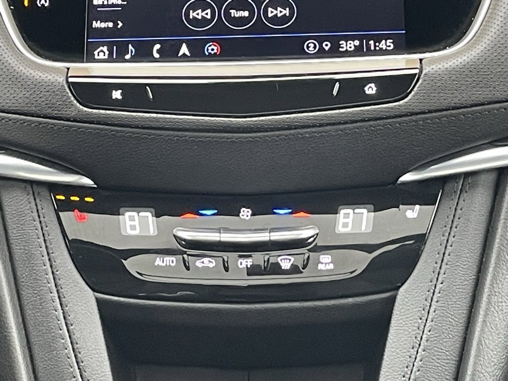 Certified 2025 Cadillac XT5 Premium Luxury image 38
