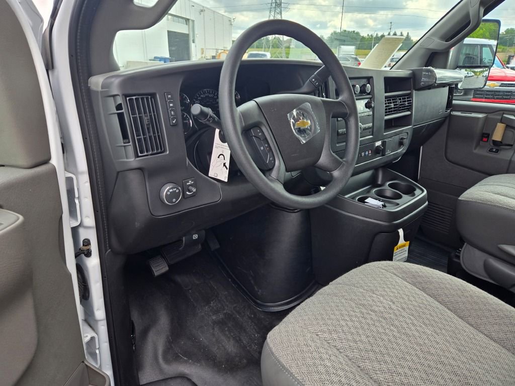 New 2025 Chevrolet Express 3500 w/ Power Convenience Package image 18