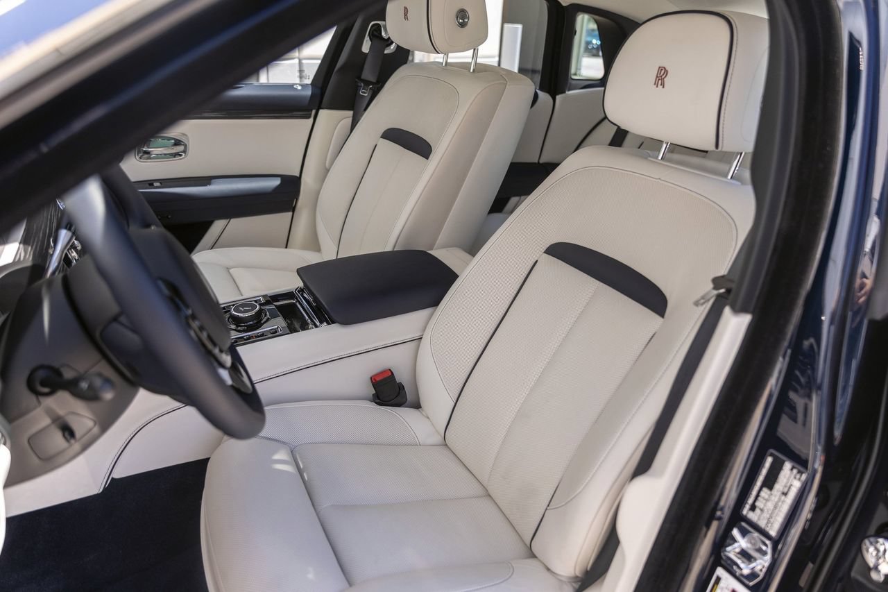 New 2025 Rolls-Royce Ghost AWD/4WD image 22