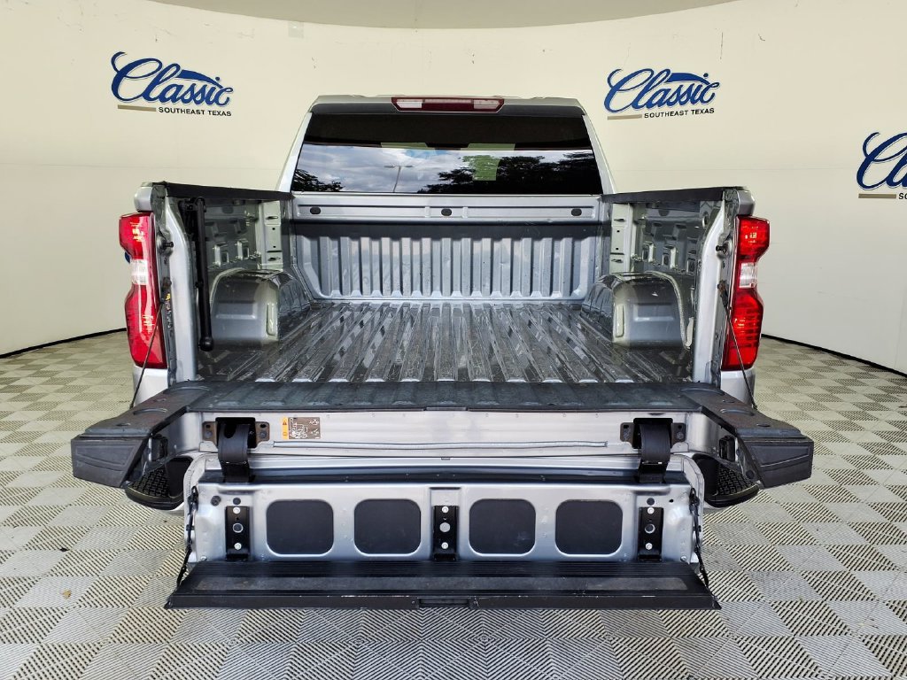 Used 2024 Chevrolet Silverado 1500 LT RWD image 5
