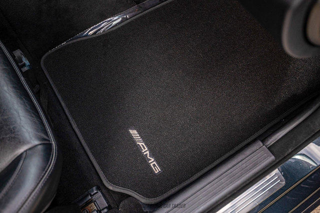 Used 2013 Mercedes-Benz C 63 AMG Sedan image 32