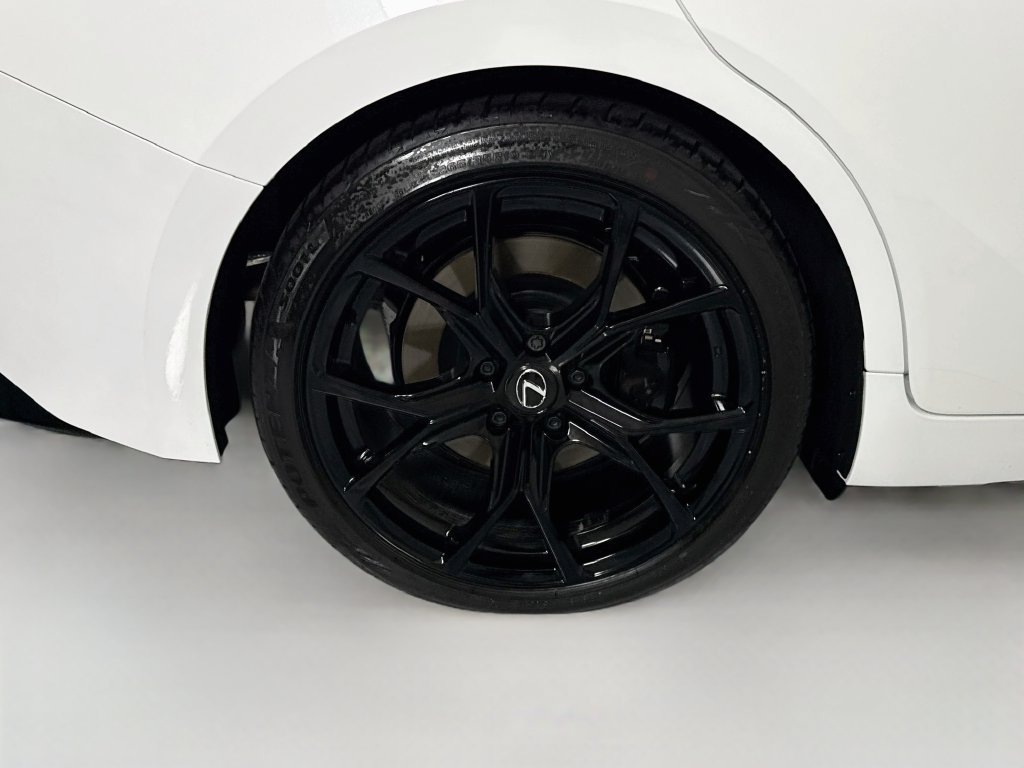Used 2025 Lexus IS 500 RWD image 33