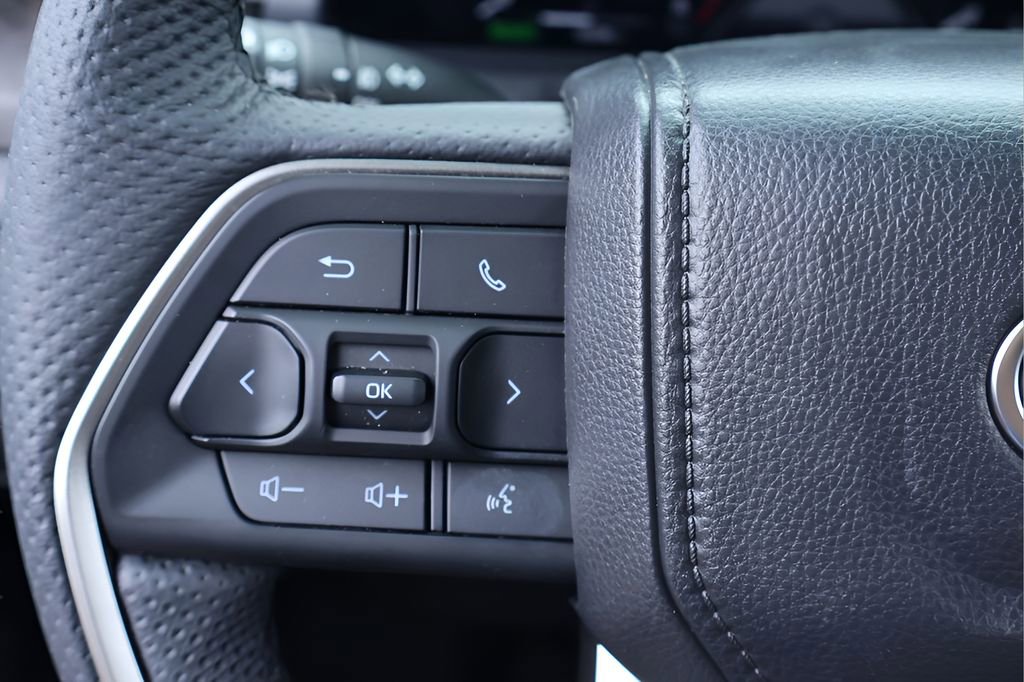 Certified 2025 Toyota Tacoma Limited image 23