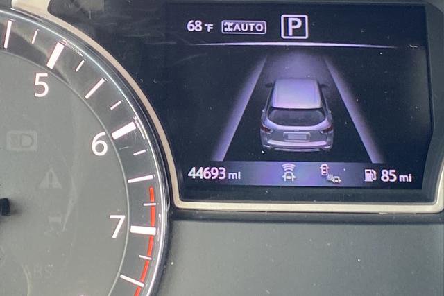 Used 2019 Nissan Pathfinder SV w/ SV Tech Package AWD/4WD image 10