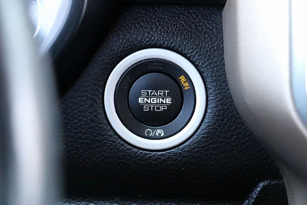 Used 2019 RAM 1500 Laramie image 13