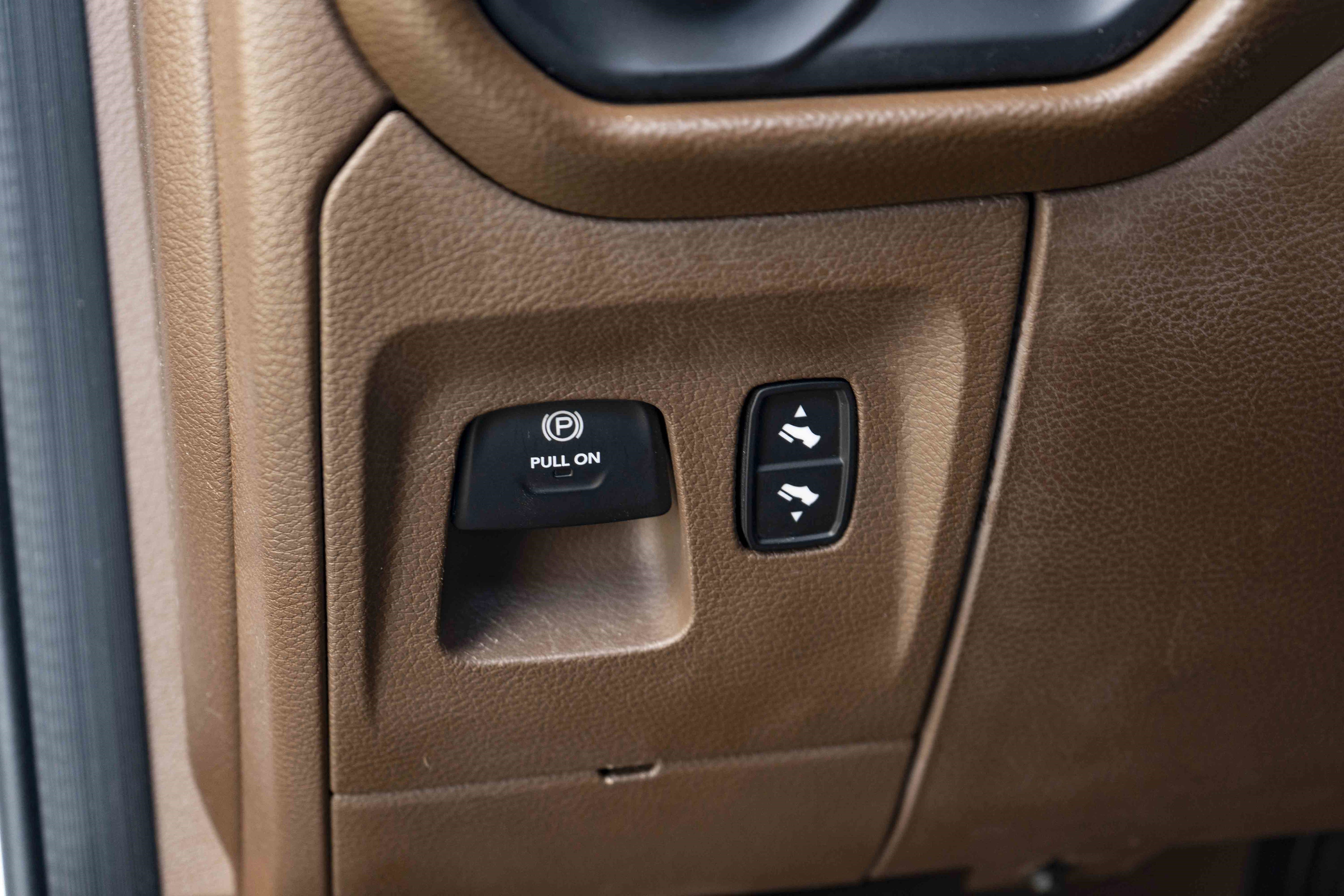 Used 2019 RAM 1500 Laramie AWD/4WD image 41