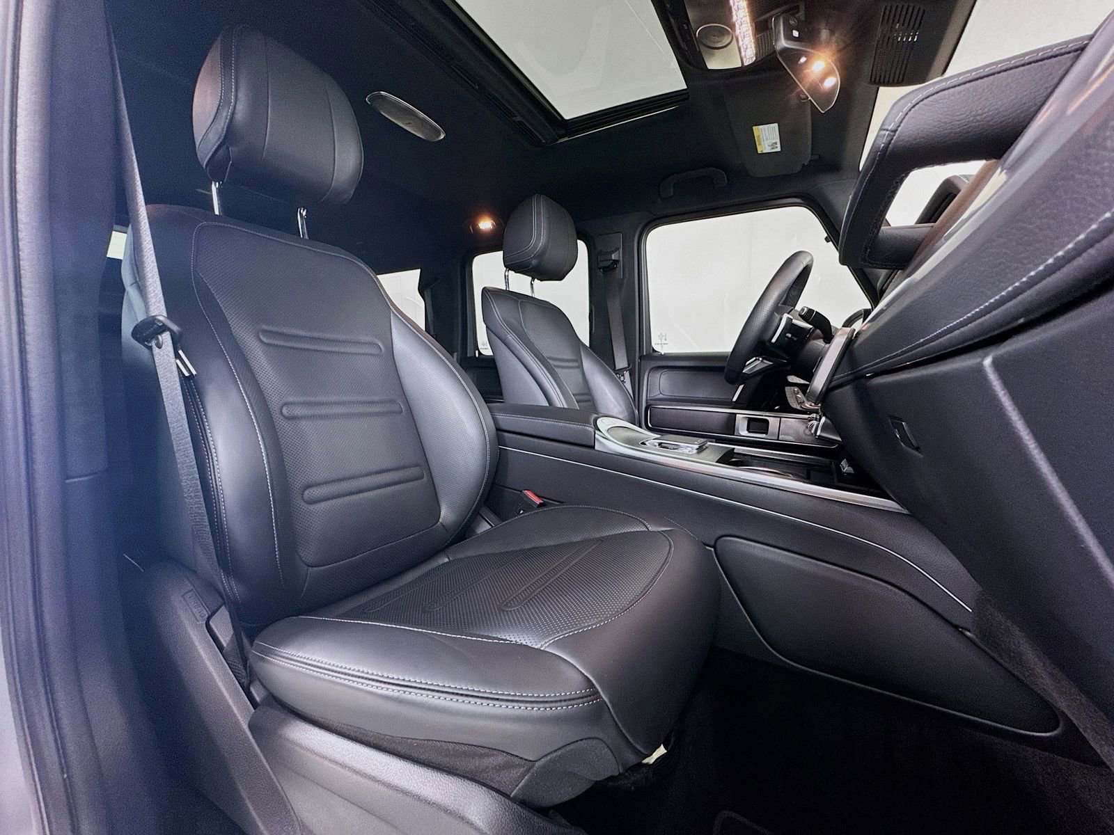 Used 2025 Mercedes-Benz G 580 w/ EQ Technology image 26