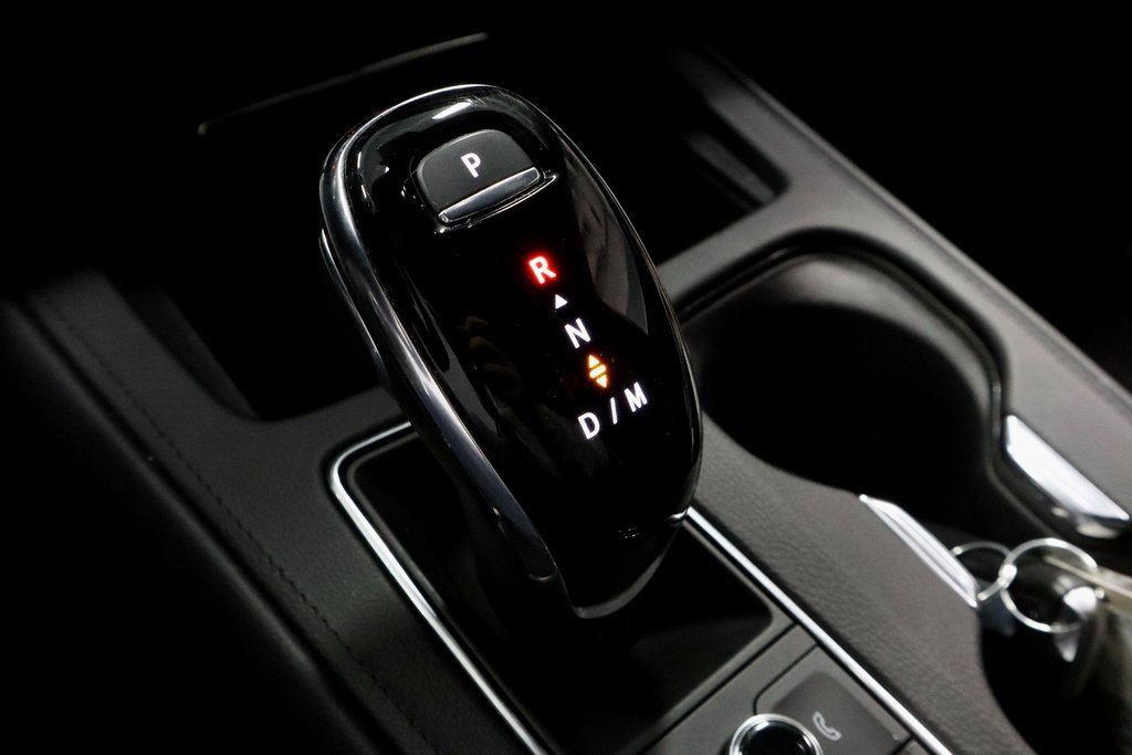 Used 2024 Cadillac XT4 Luxury image 31